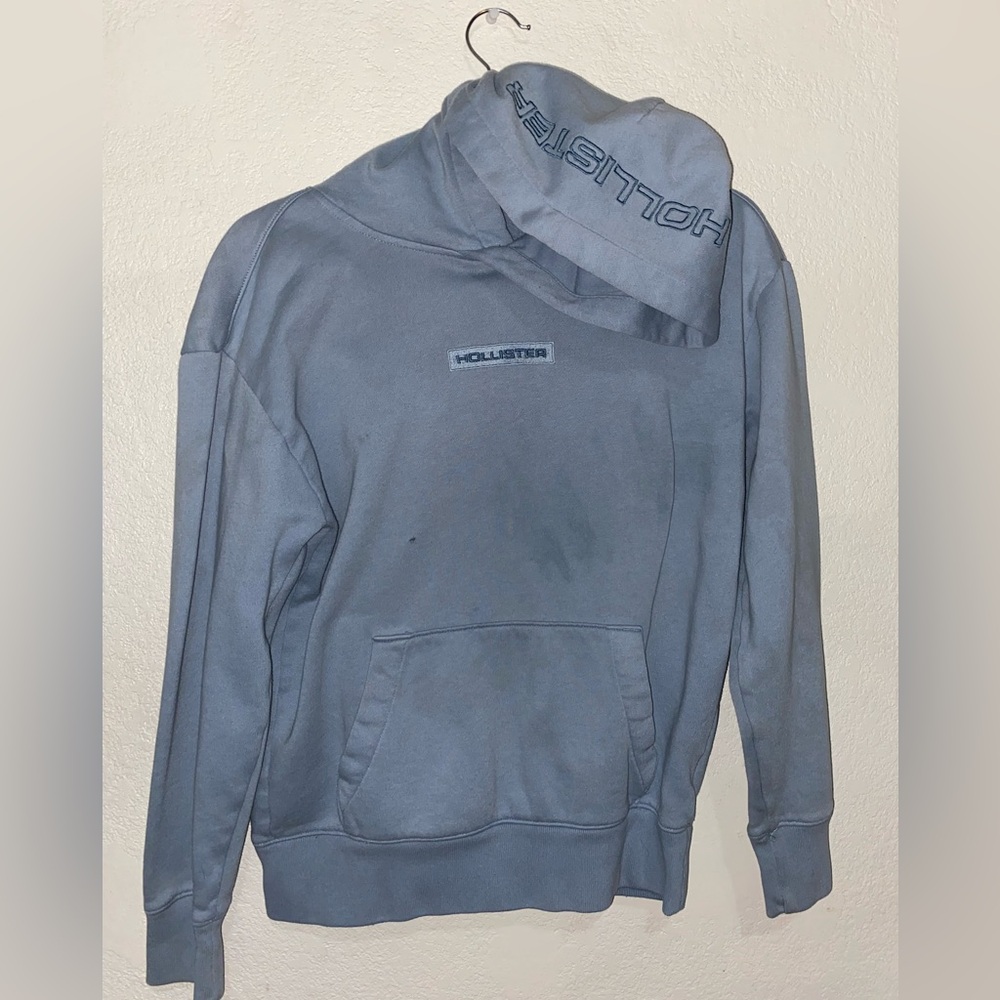•Hollister hoodie•
